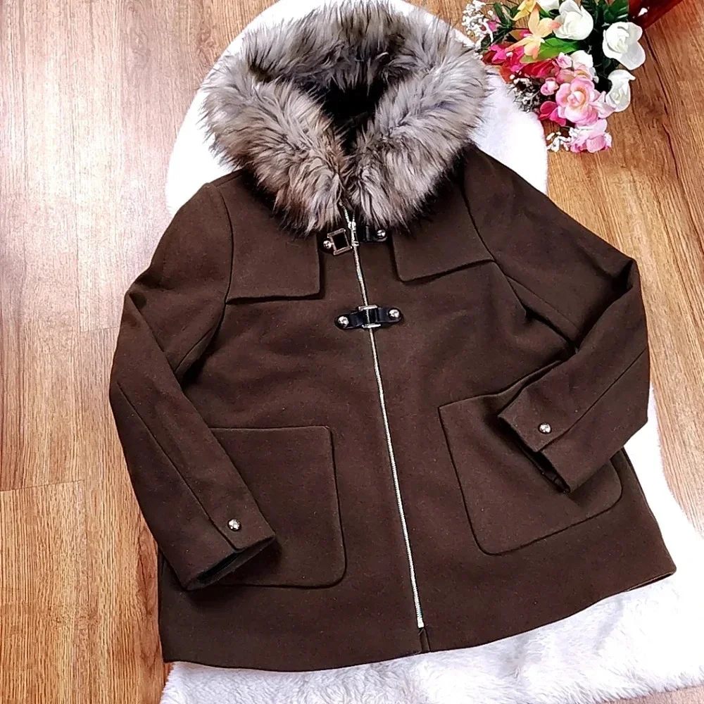 Zara Brown Coat with Faux Fur Collar - Picture 6 of 13